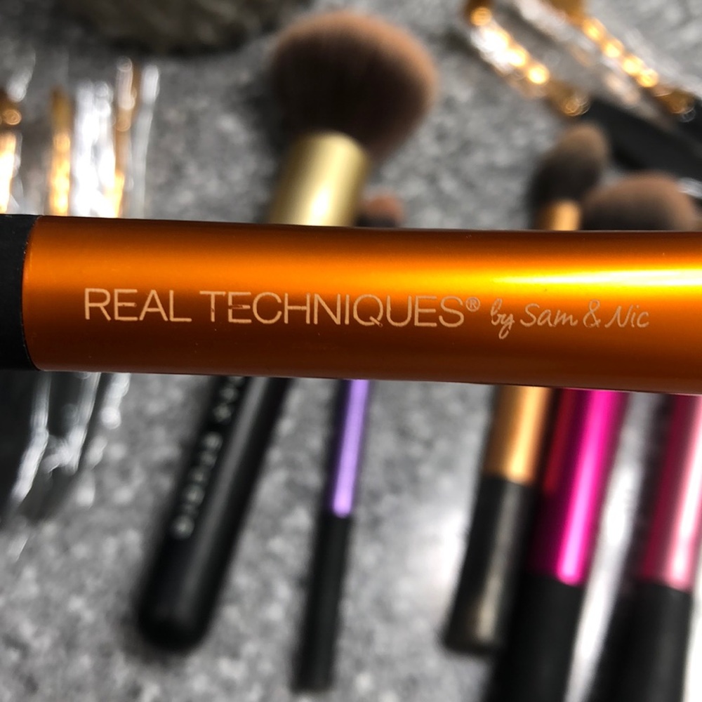 Makeup brushes bundle! - Picture 7 of 7